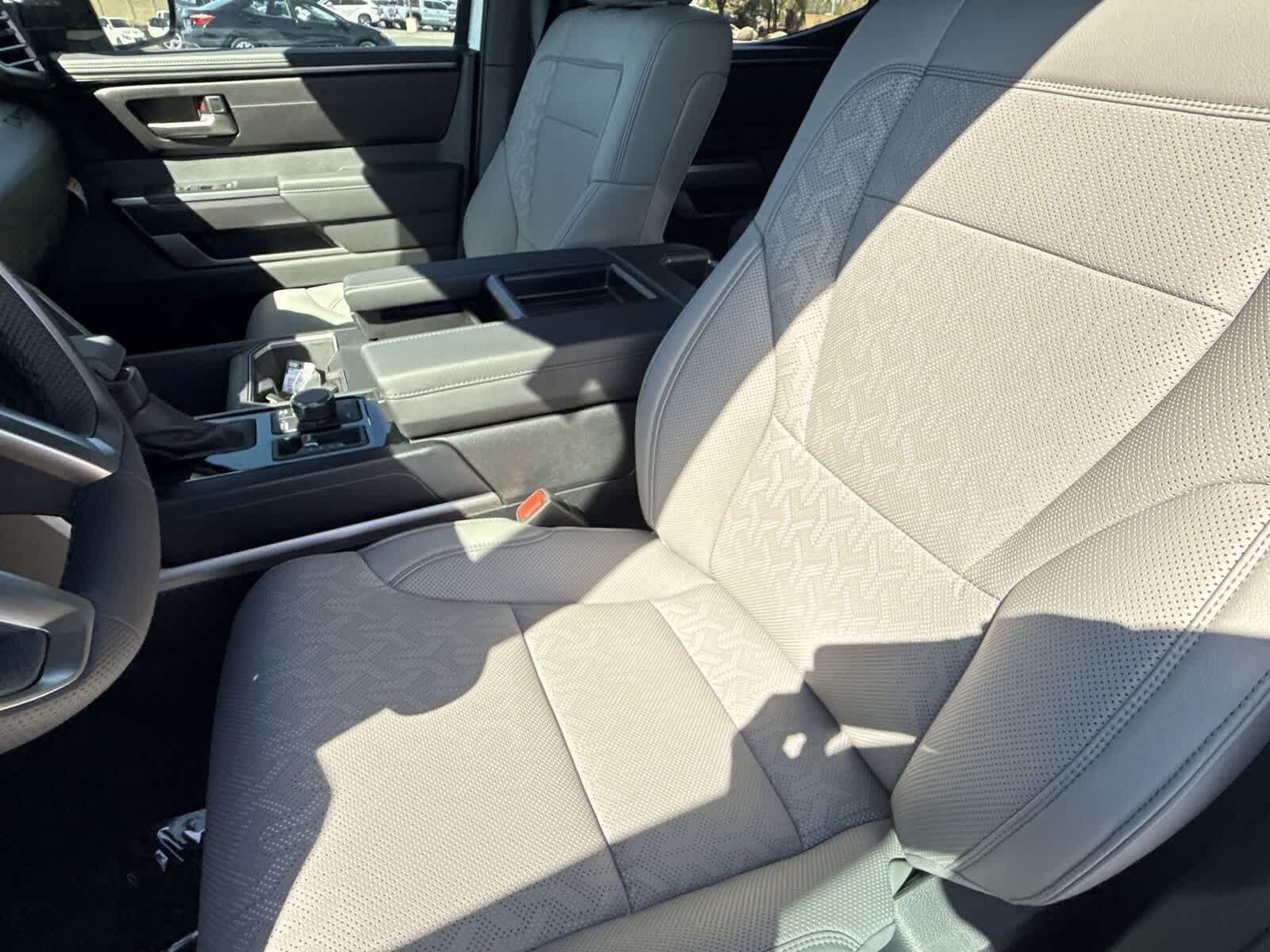 Thumbnail: 2025 Toyota Tundra - 18