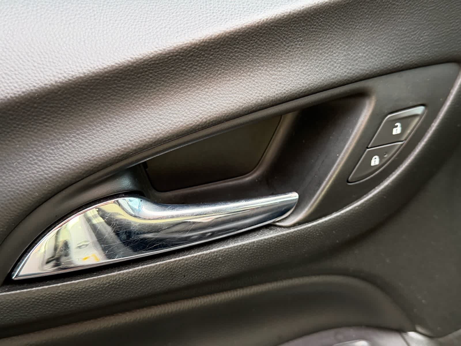 Thumbnail: 2018 Chevrolet Equinox - 16