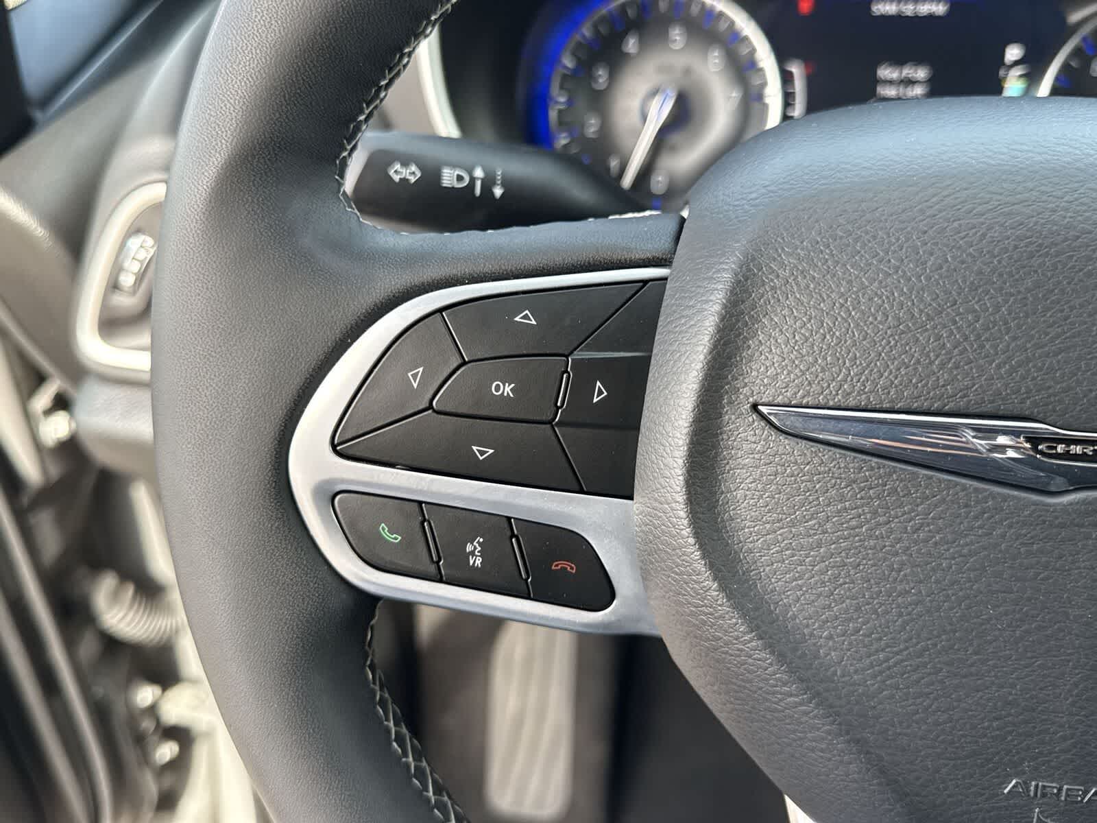 Thumbnail: 2025 Chrysler Pacifica - 27