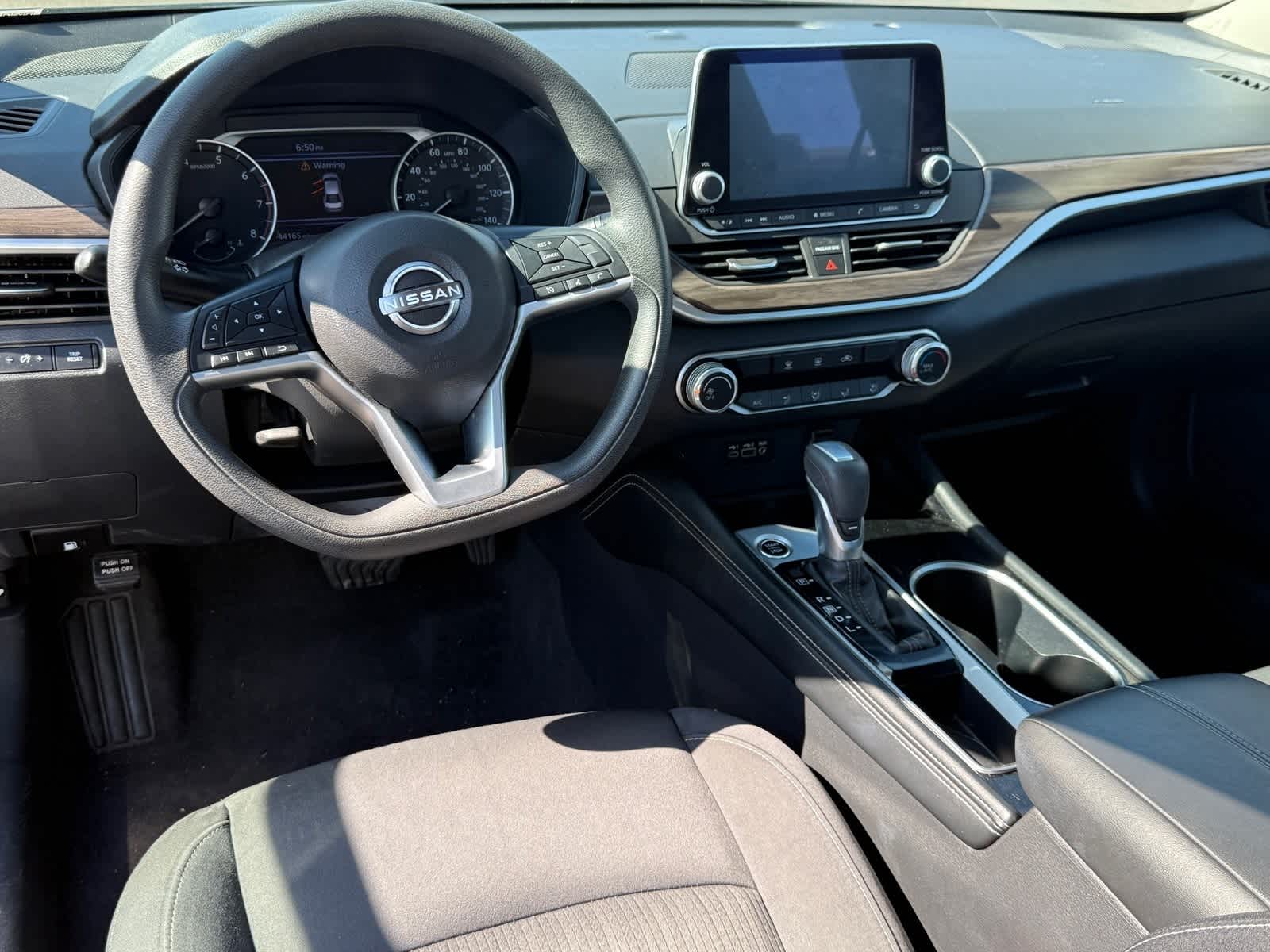 Thumbnail: 2023 Nissan Altima - 9