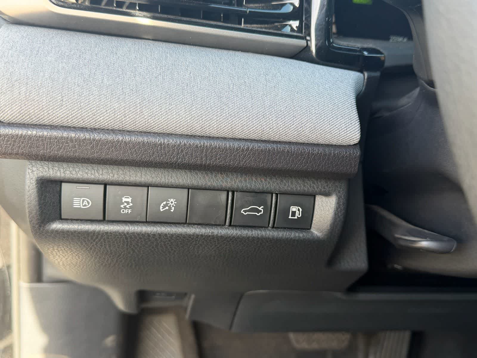 Thumbnail: 2025 Toyota Camry - 17