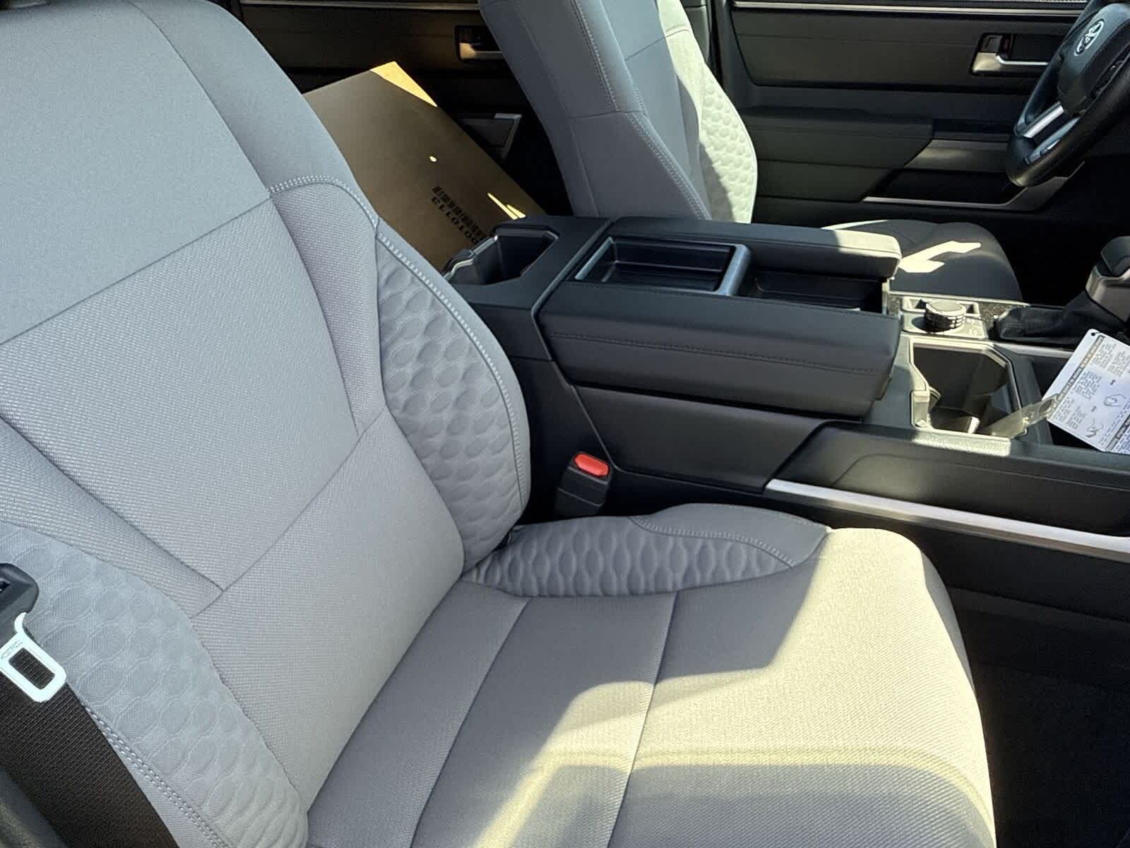 Thumbnail: 2025 Toyota Tundra - 12