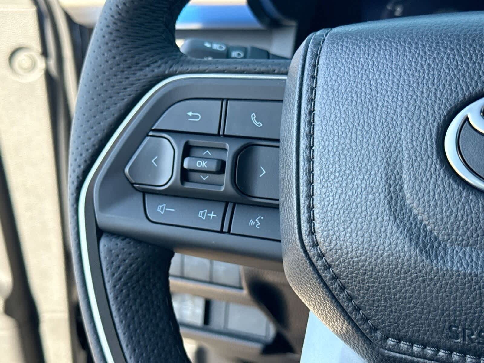 Thumbnail: 2025 Toyota Tacoma - 27