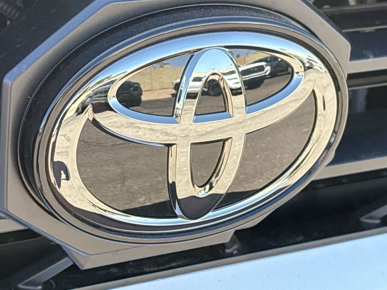 Thumbnail: 2025 Toyota 4Runner - 24