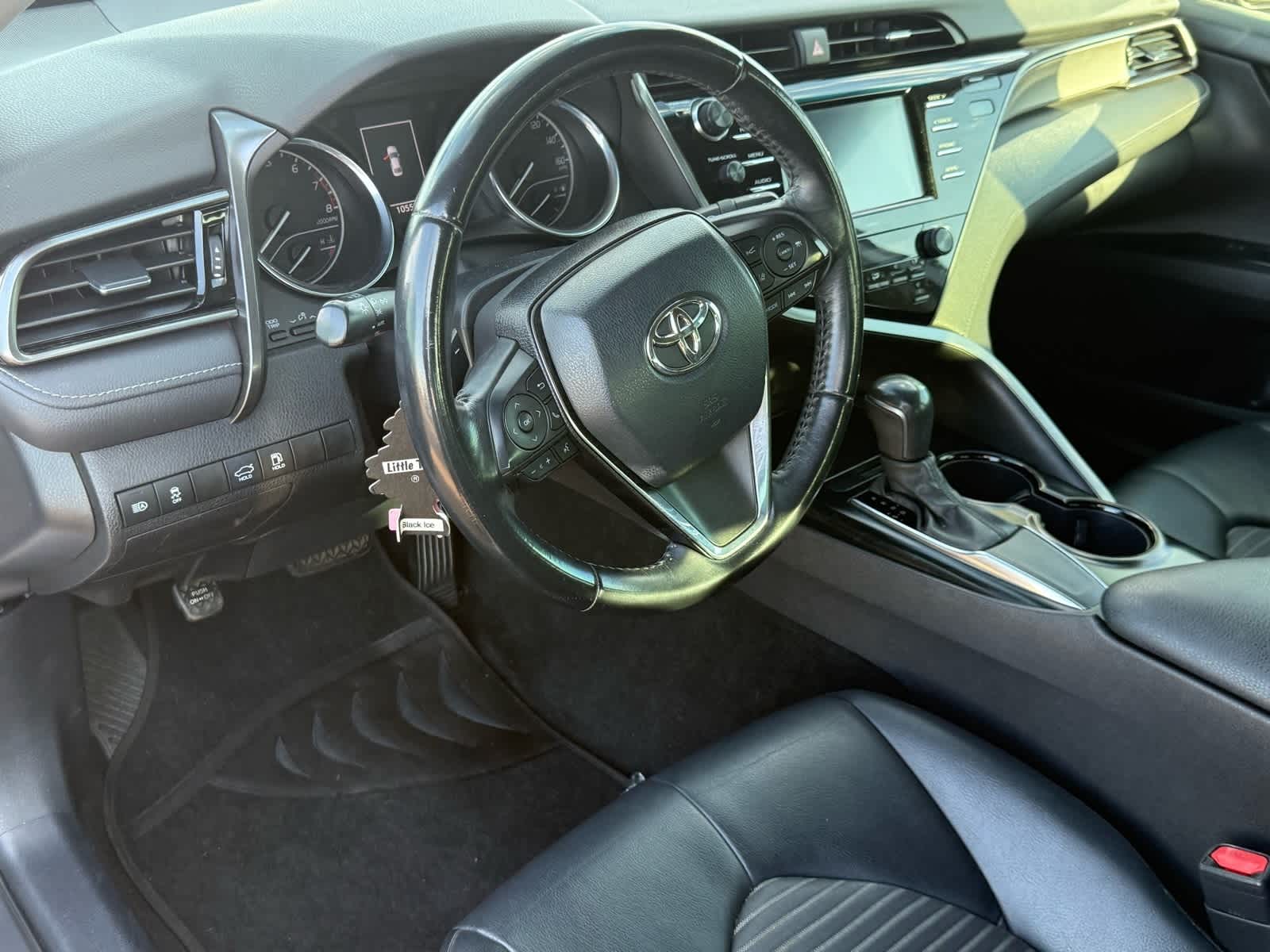 Thumbnail: 2020 Toyota Camry - 14