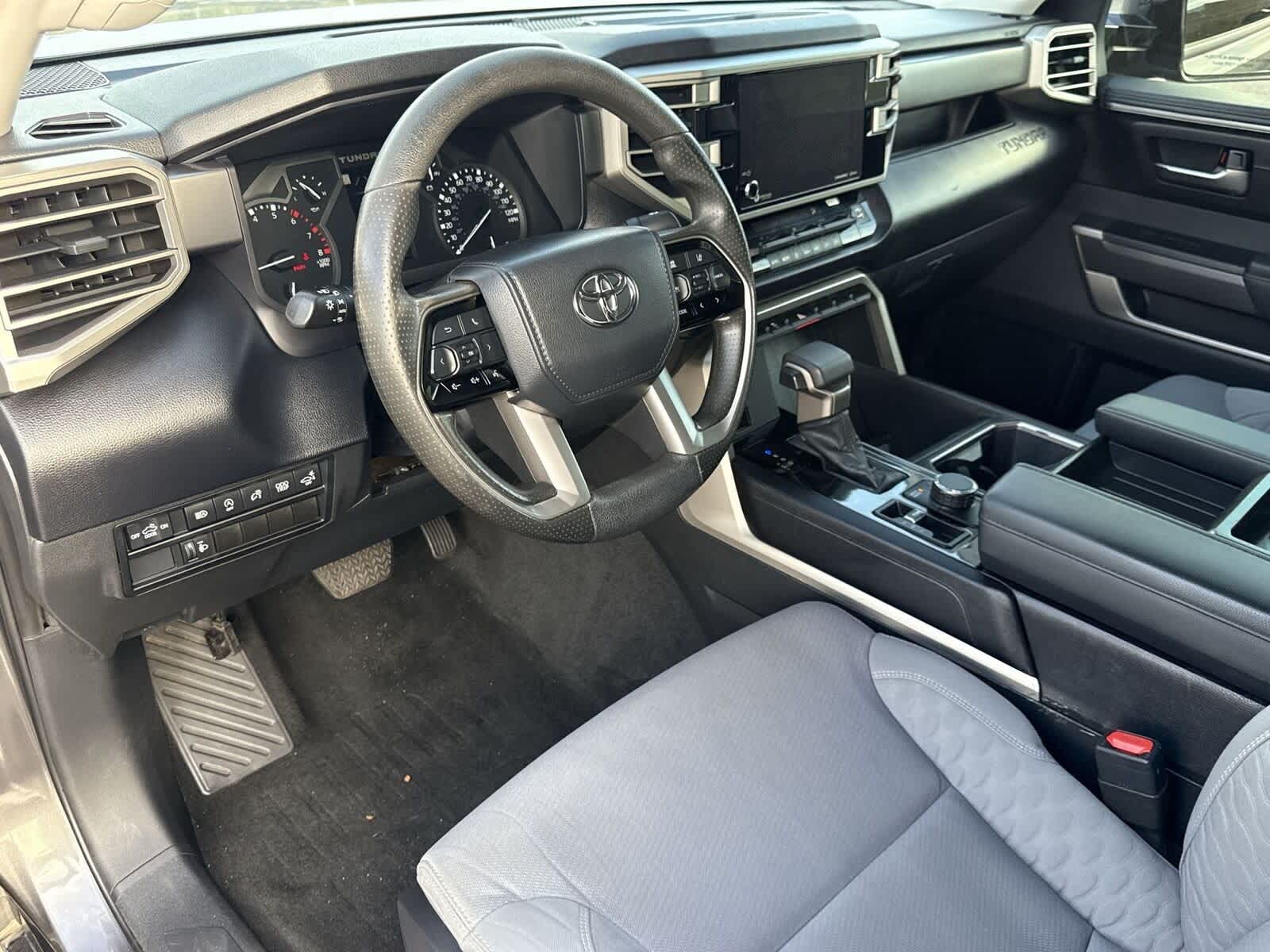 Thumbnail: 2022 Toyota Tundra - 16