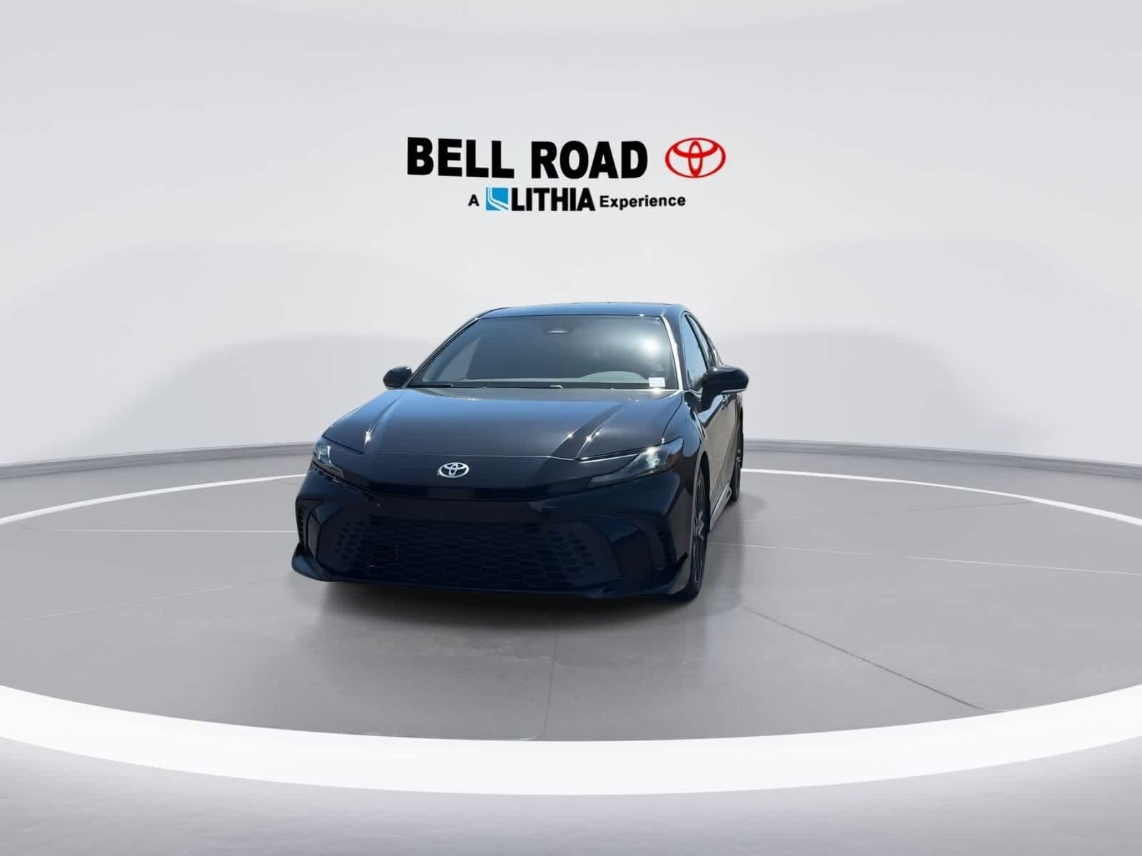 2025 Toyota Camry SE 3