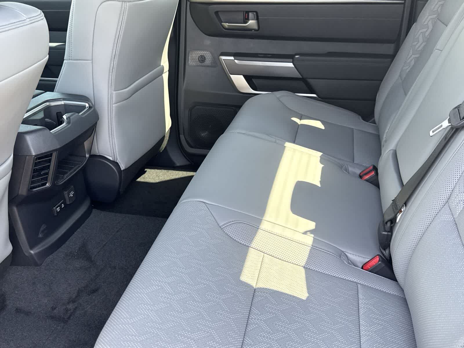 Thumbnail: 2025 Toyota Tundra - 15