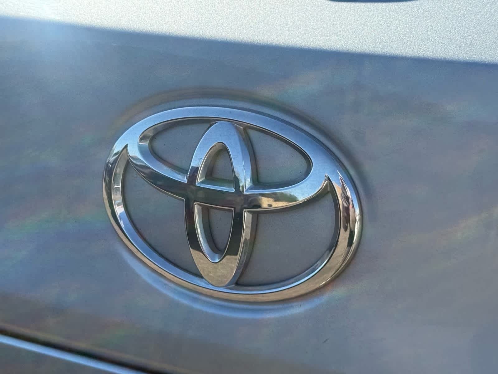 Thumbnail: 2022 Toyota Corolla Cross - 16