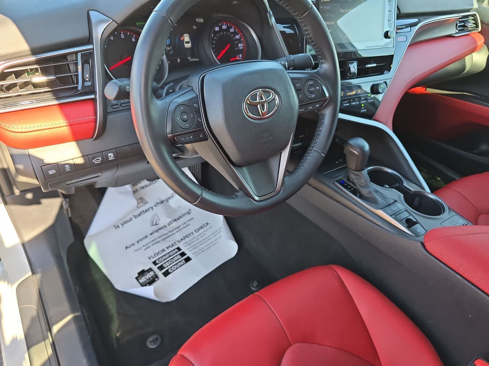 Thumbnail: 2022 Toyota Camry - 16