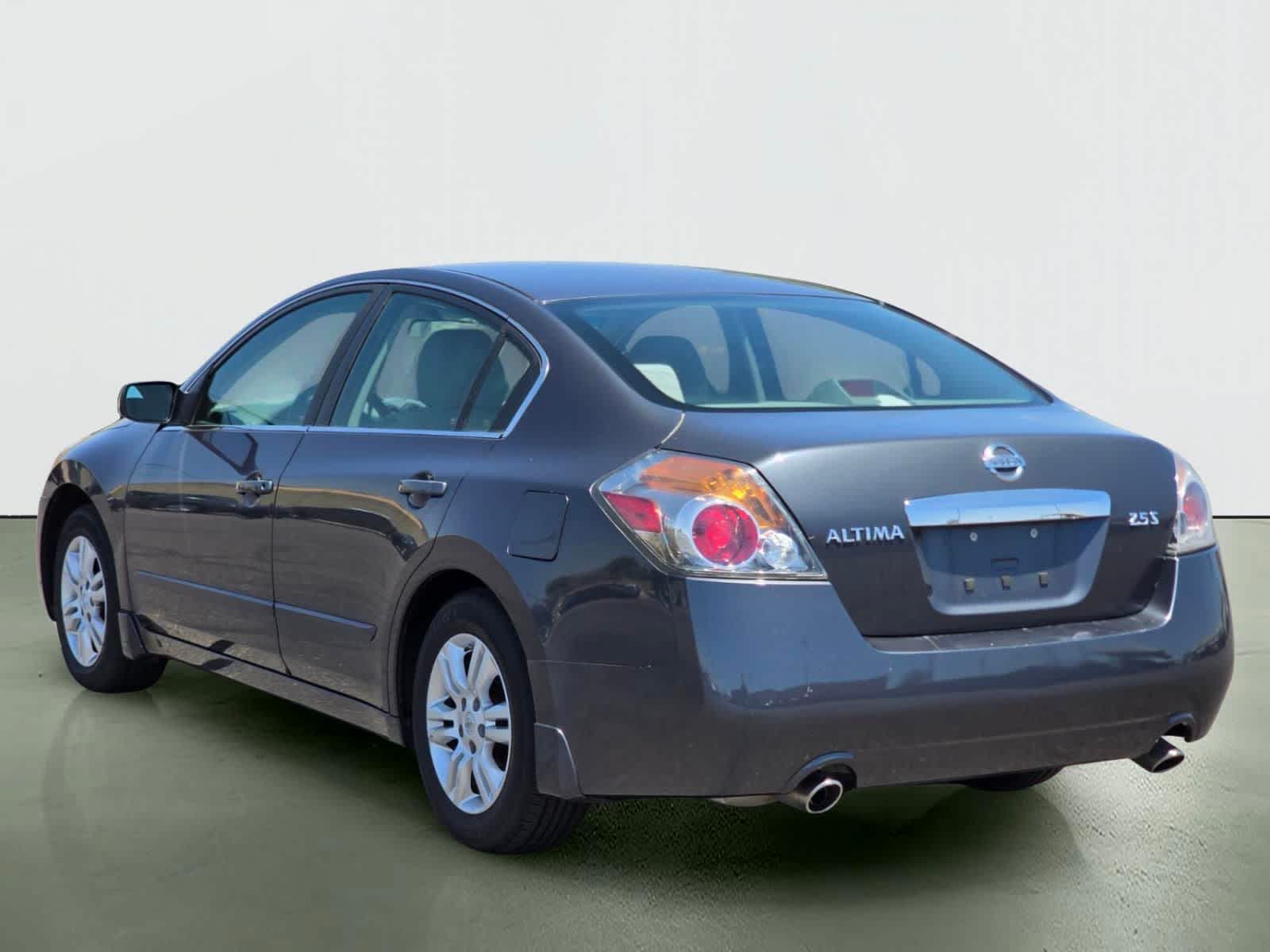 Thumbnail: 2012 Nissan Altima - 4