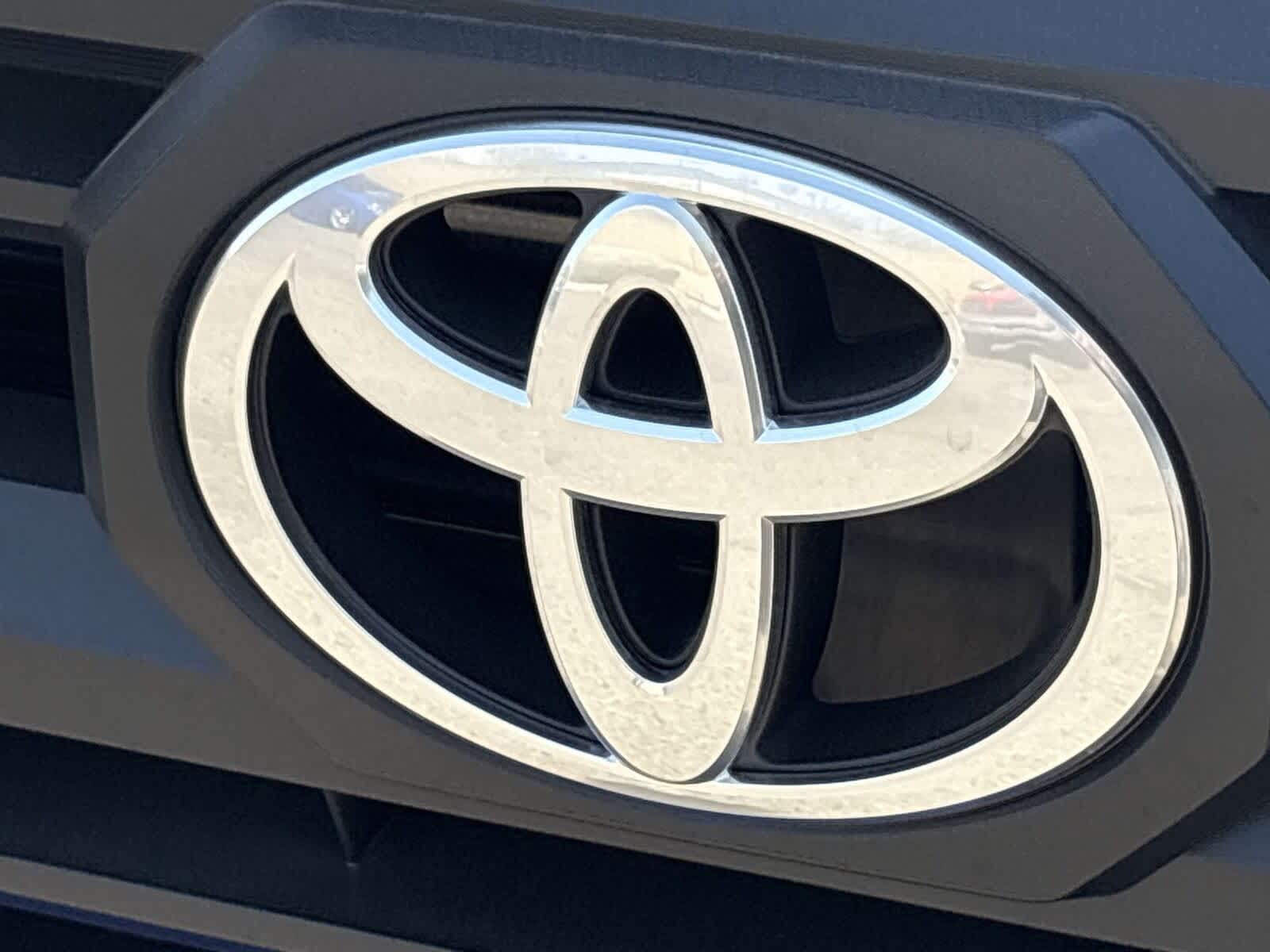 Thumbnail: 2025 Toyota Tacoma - 33