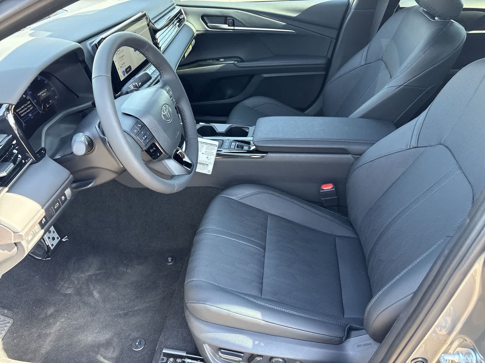 Thumbnail: 2025 Toyota Camry - 17