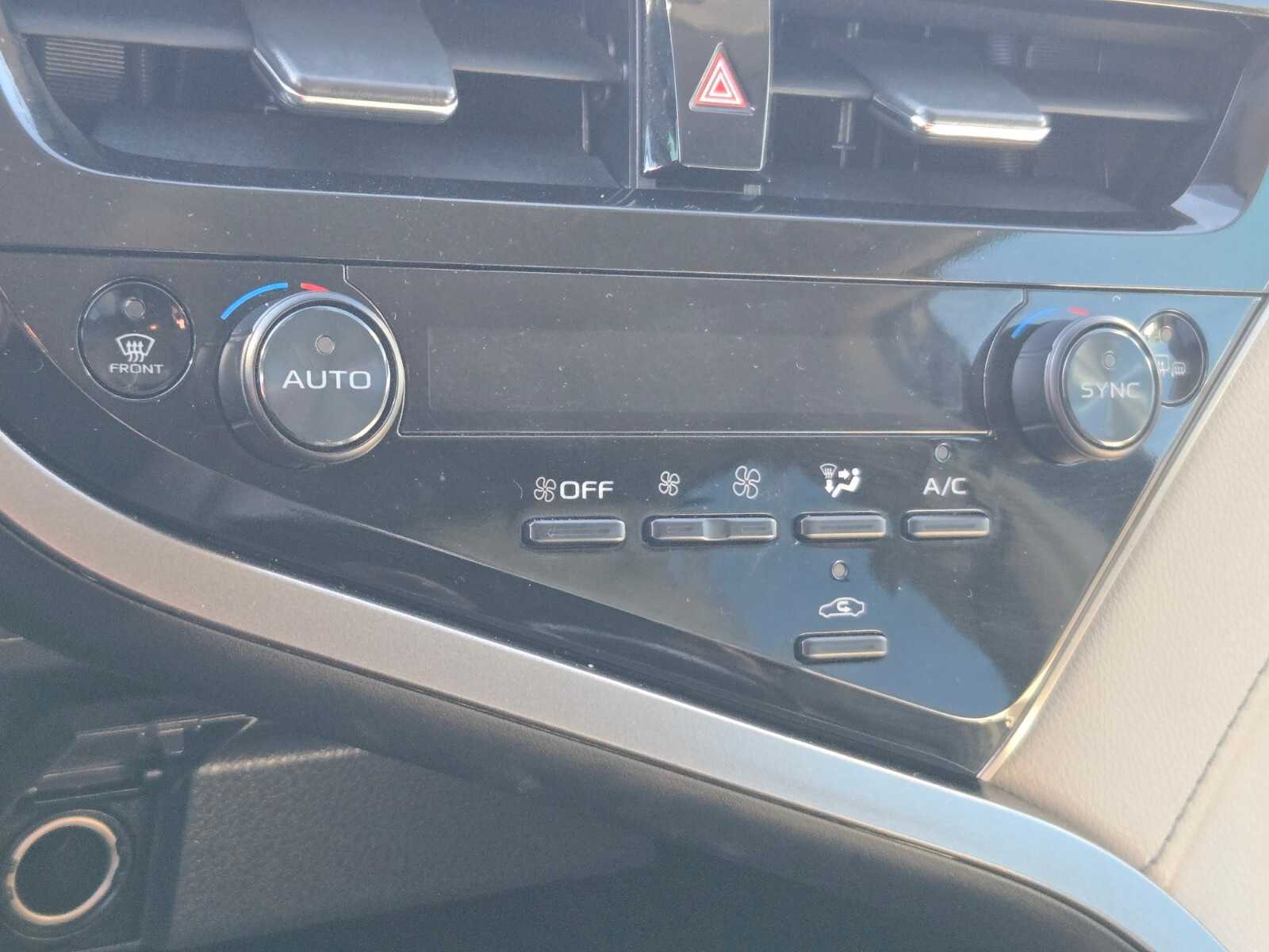 Thumbnail: 2022 Toyota Camry - 9