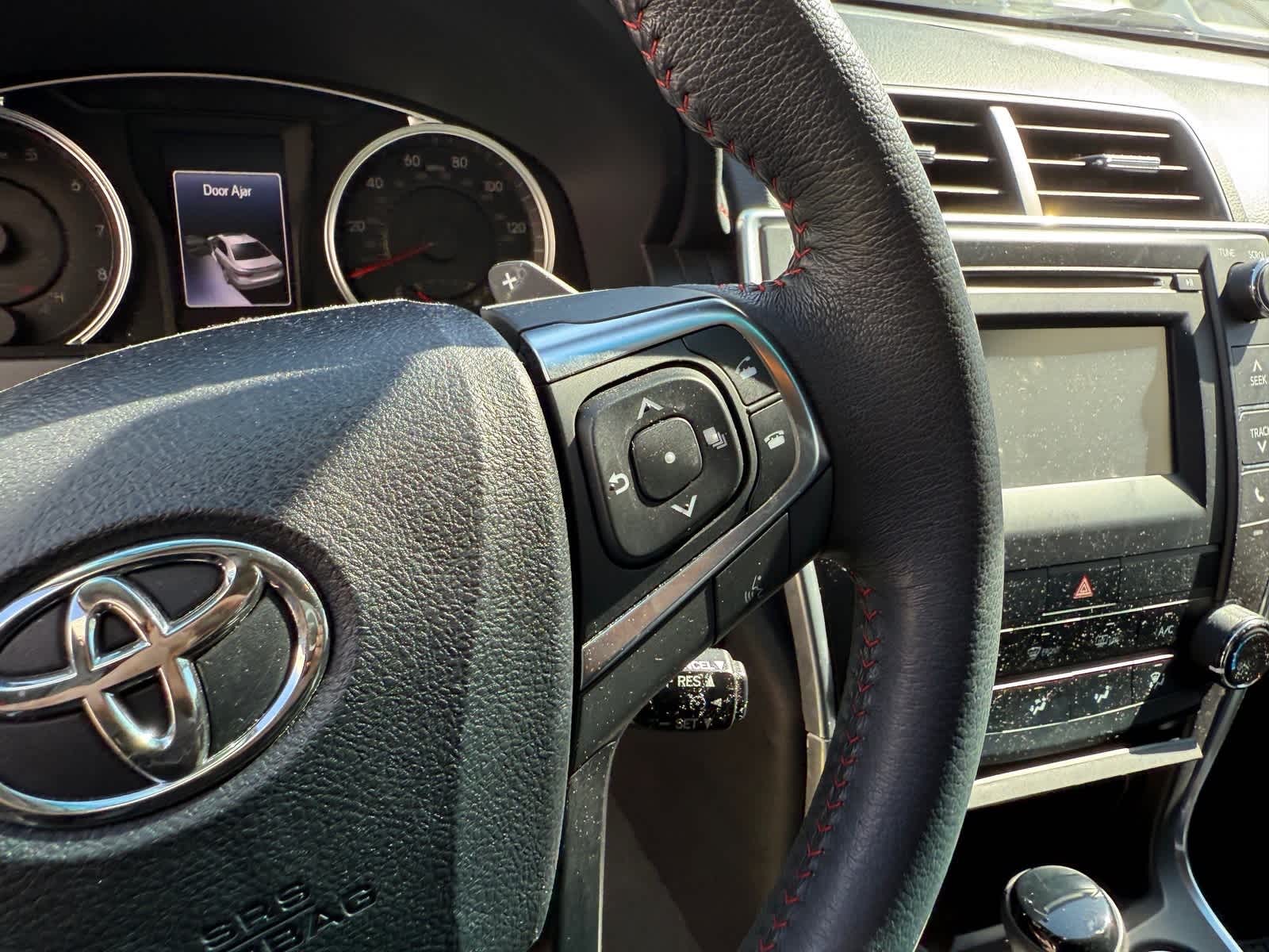 Thumbnail: 2017 Toyota Camry - 18