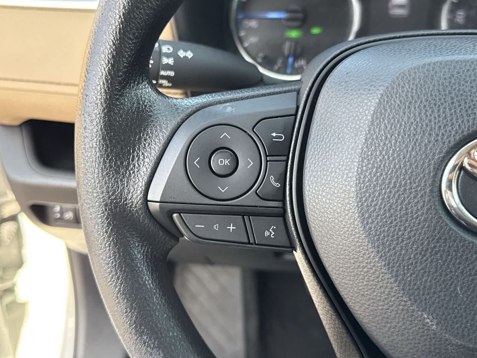 Thumbnail: 2022 Toyota RAV4 - 27