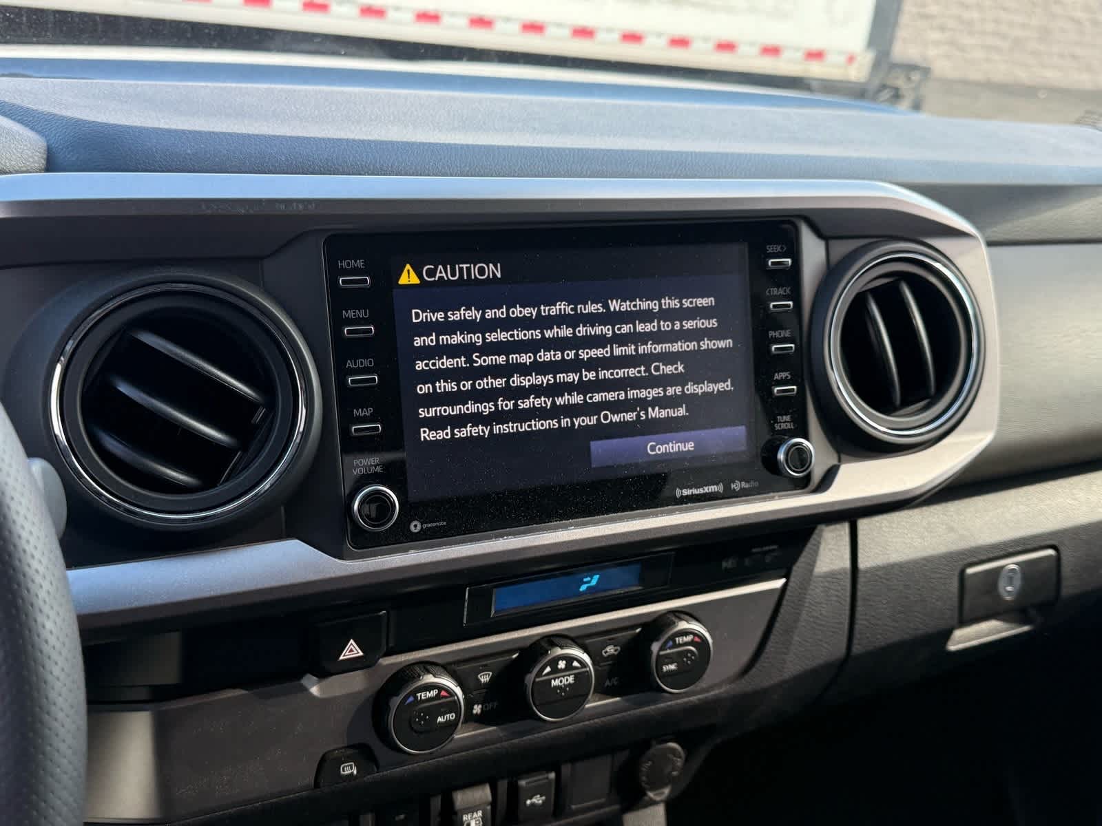 Thumbnail: 2022 Toyota Tacoma - 16