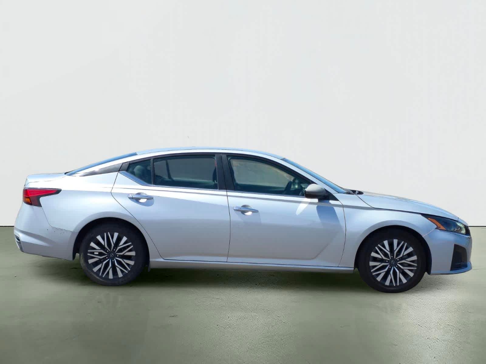 Thumbnail: 2024 Nissan Altima - 7