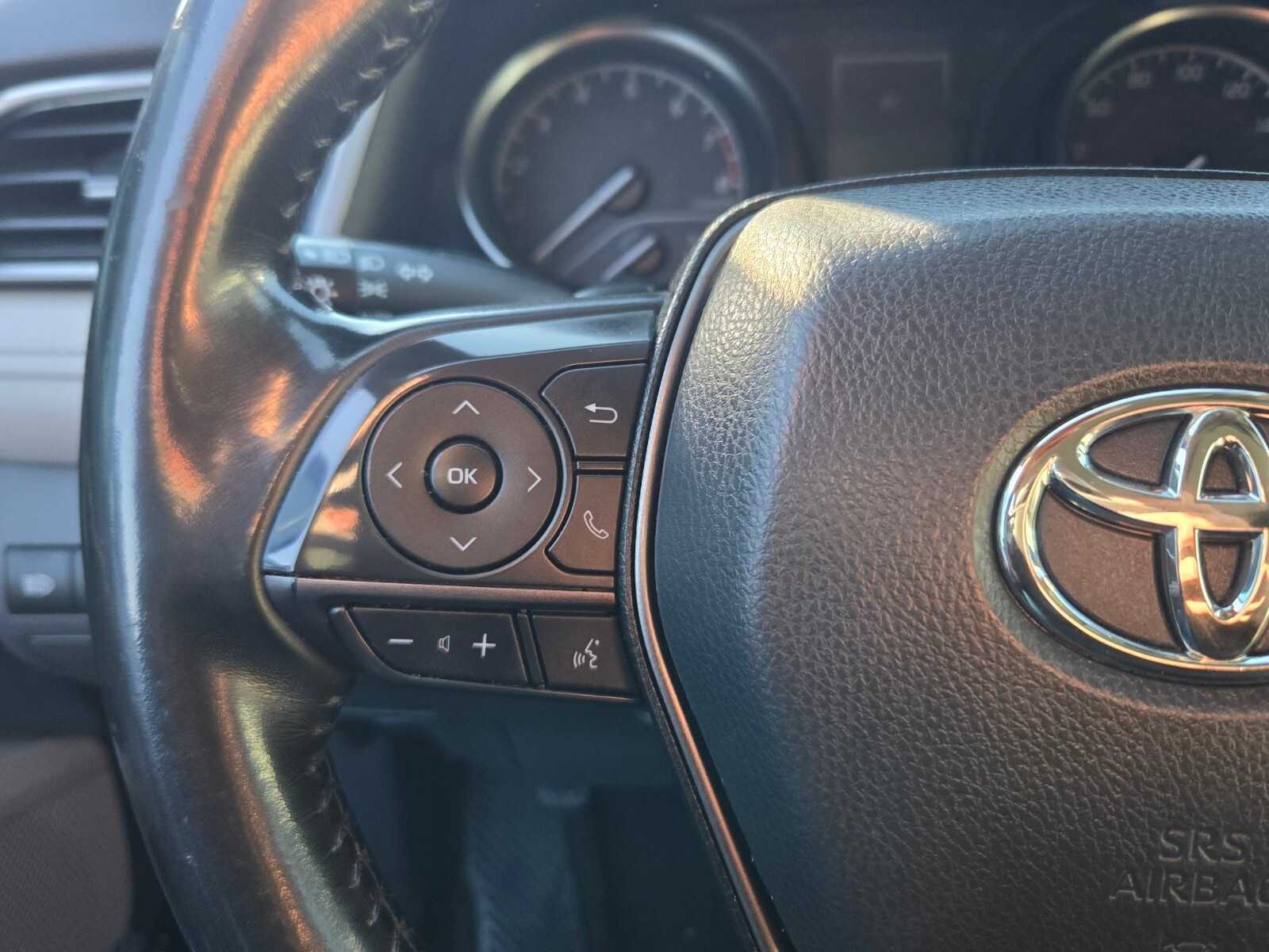 Thumbnail: 2022 Toyota Camry - 15