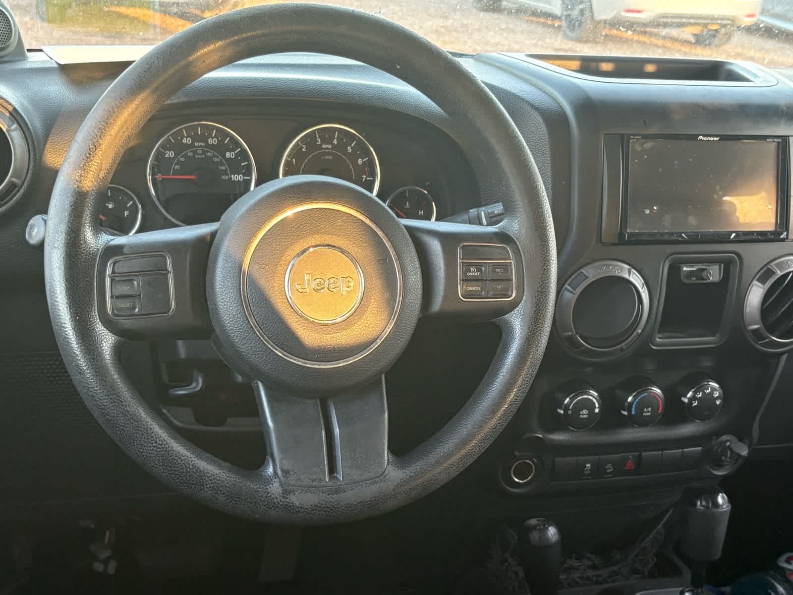 Thumbnail: 2013 Jeep Wrangler - 8