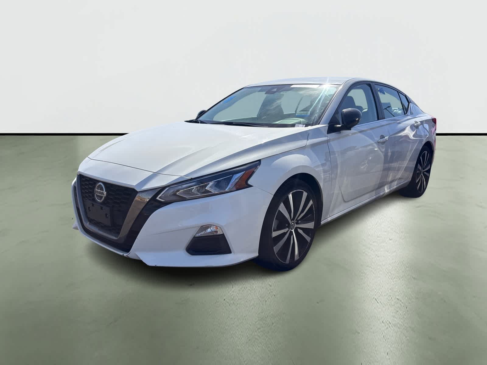 2021 Nissan Altima SR 2