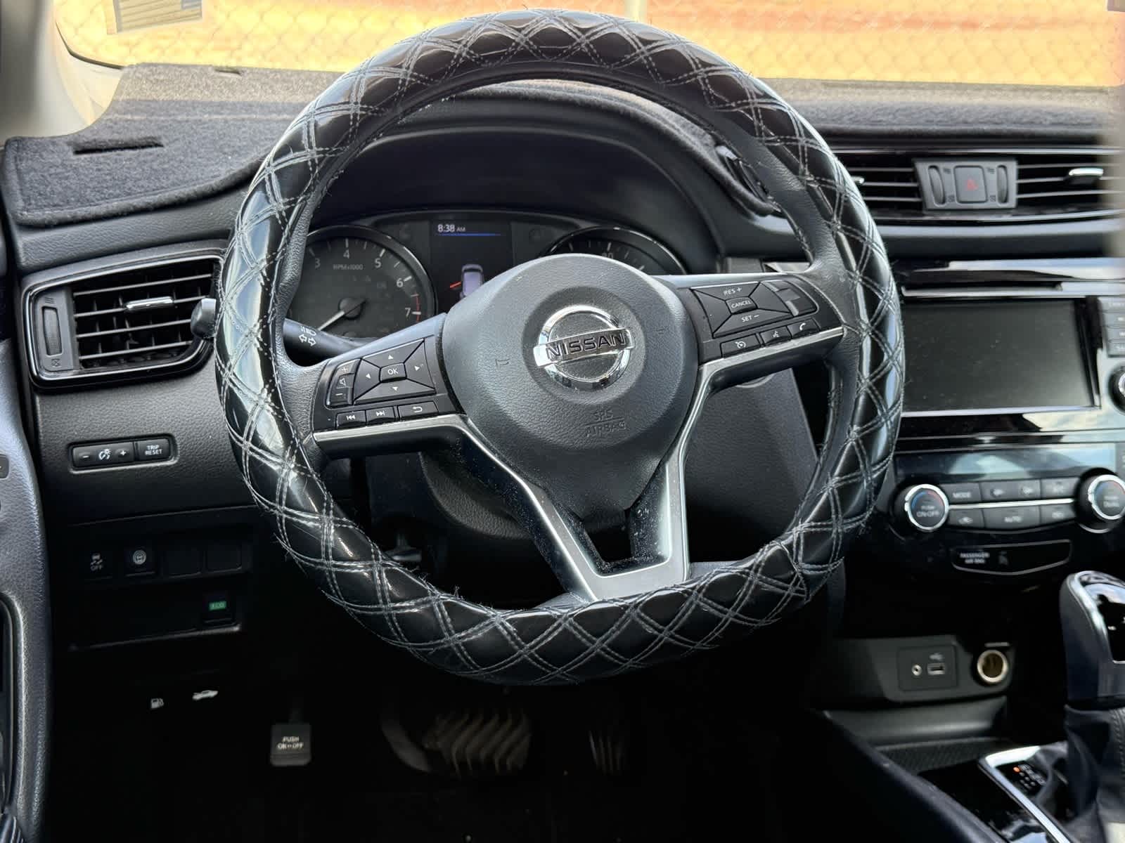 Thumbnail: 2019 Nissan Rogue Sport - 9