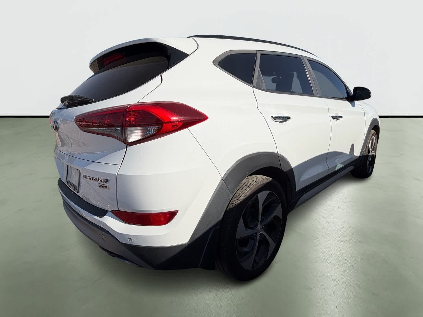 Thumbnail: 2018 Hyundai Tucson - 4