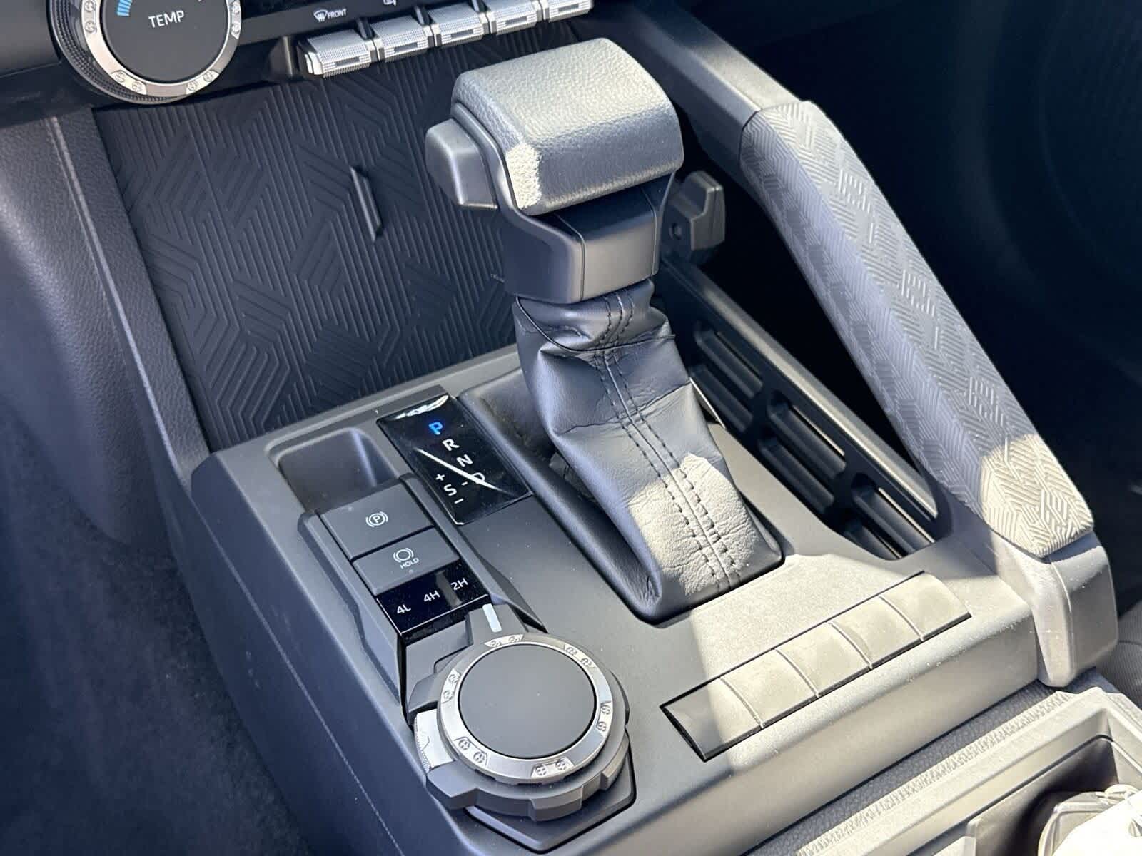 Thumbnail: 2025 Toyota Tacoma - 25