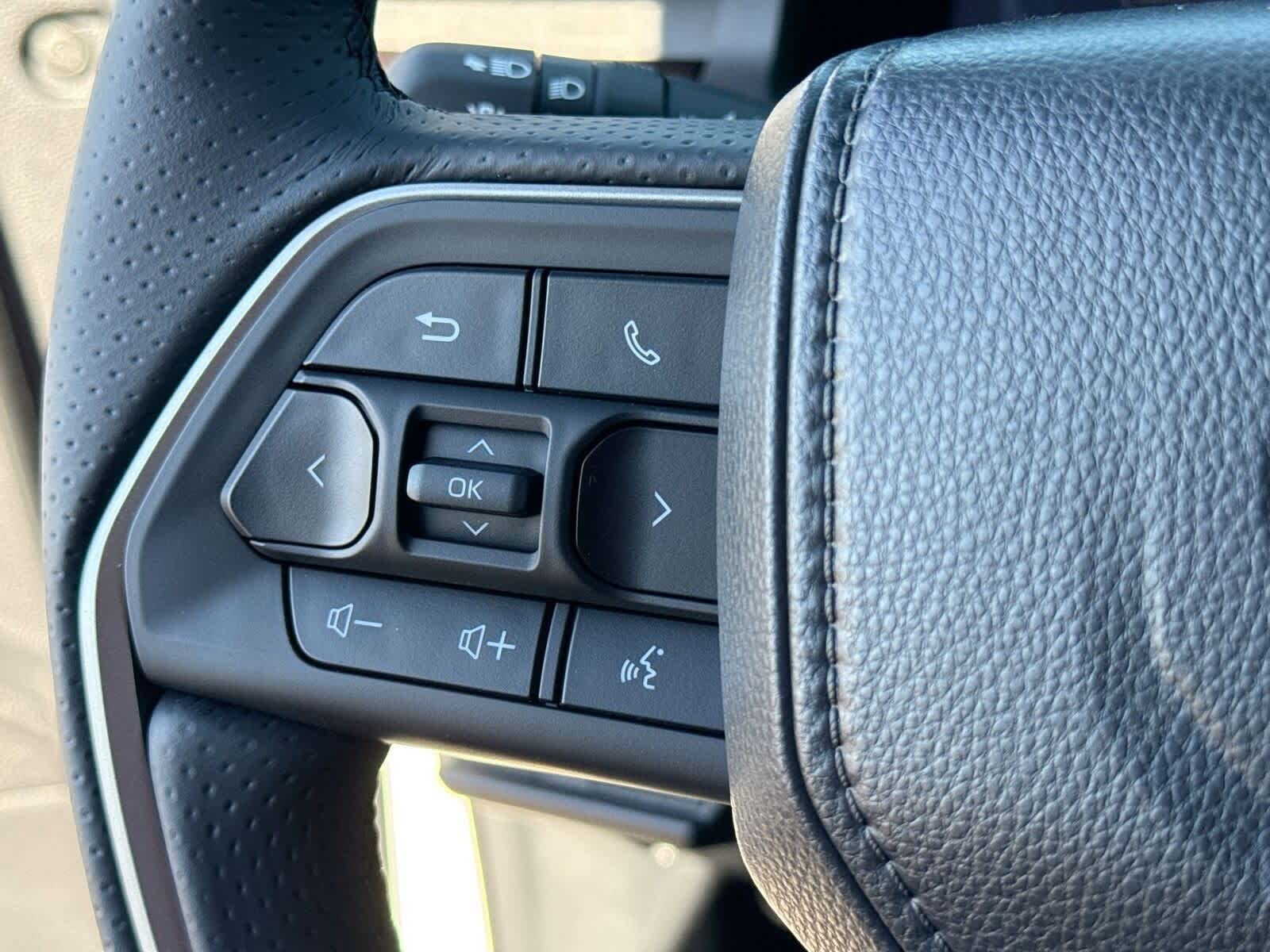 Thumbnail: 2025 Toyota 4Runner - 27