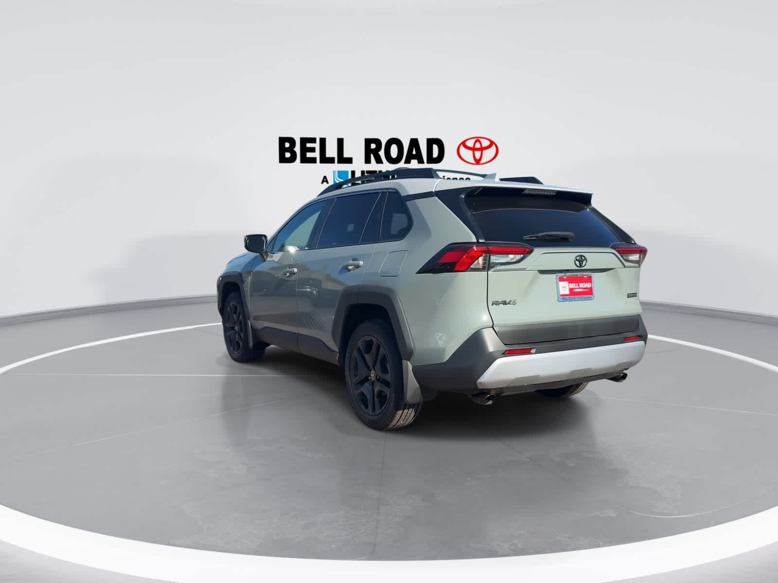 Thumbnail: 2022 Toyota RAV4 - 5