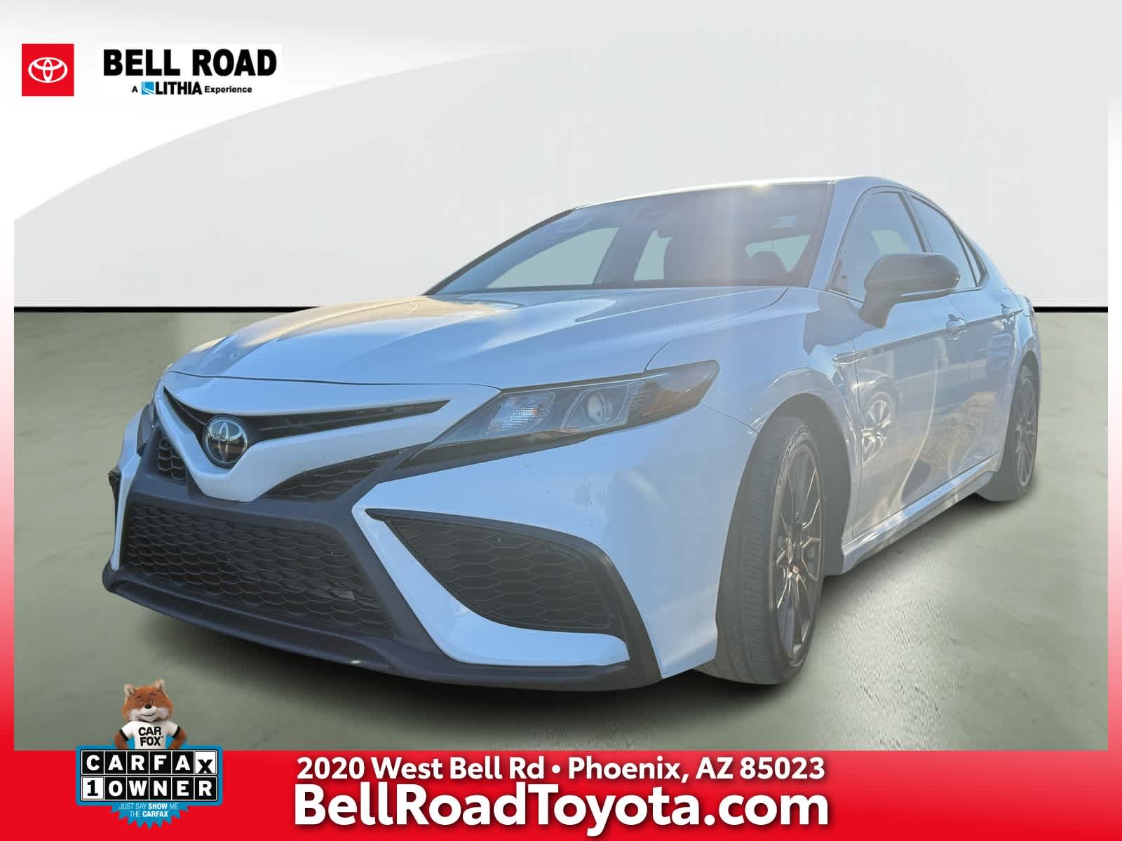 2023 Toyota Camry SE Hero Image