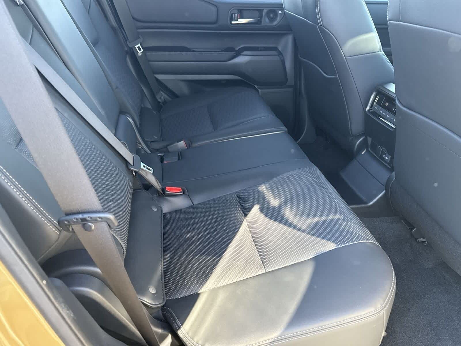 Thumbnail: 2025 Toyota Land Cruiser - 13