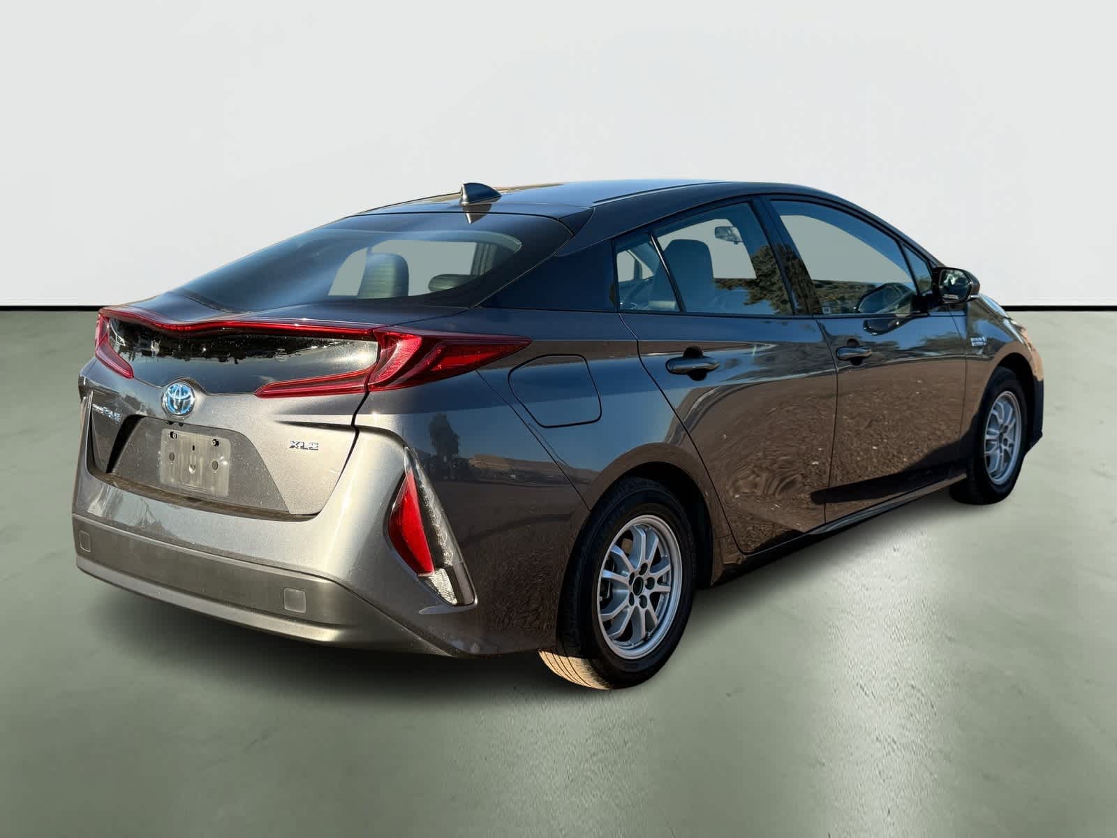 Thumbnail: 2020 Toyota Prius Prime - 4