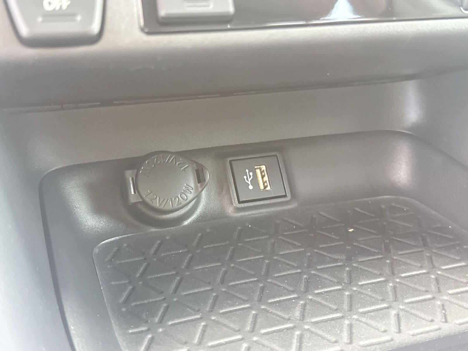 Thumbnail: 2025 Toyota RAV4 - 23