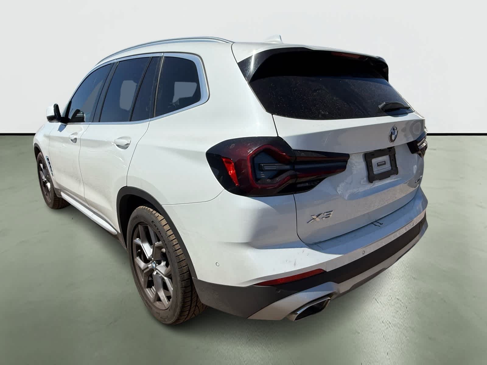Thumbnail: 2023 BMW X3 - 3