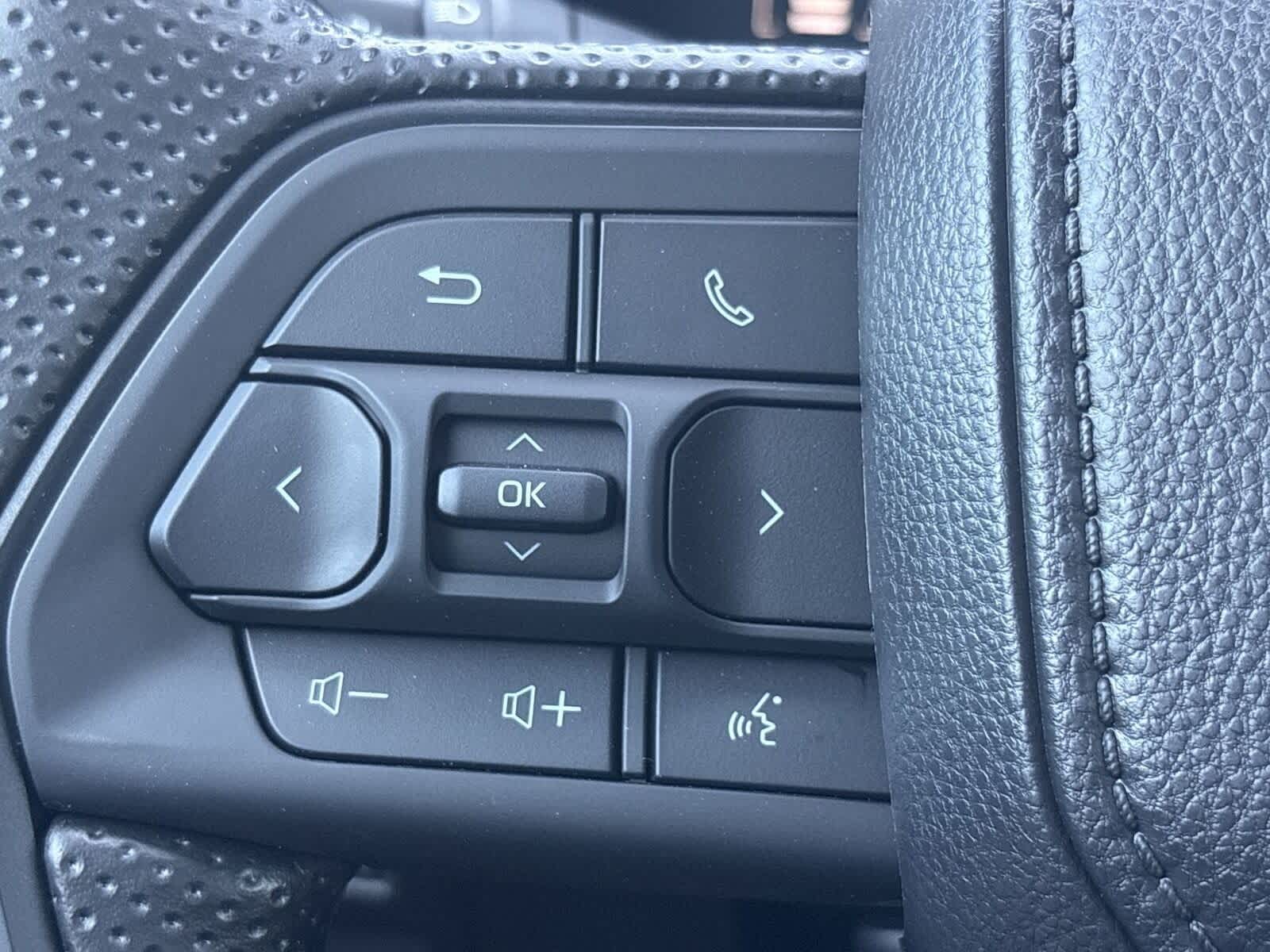 Thumbnail: 2025 Toyota Tacoma - 28