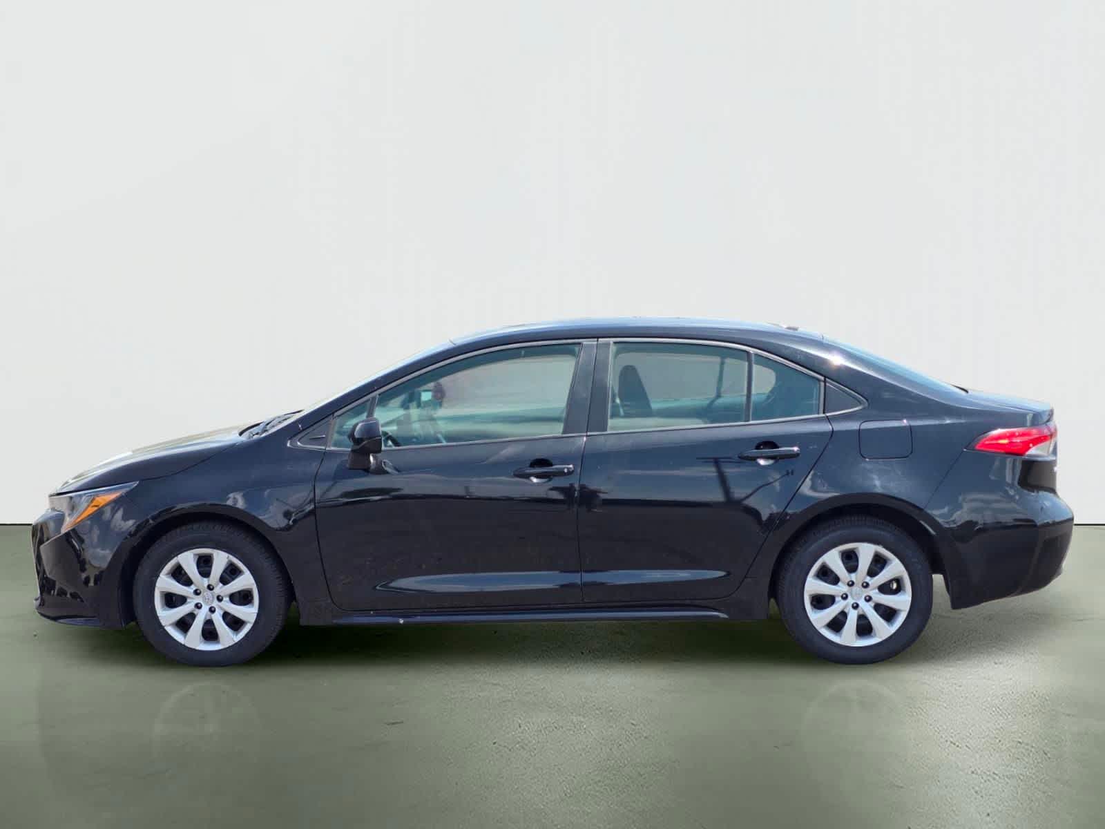 Thumbnail: 2024 Toyota Corolla - 3