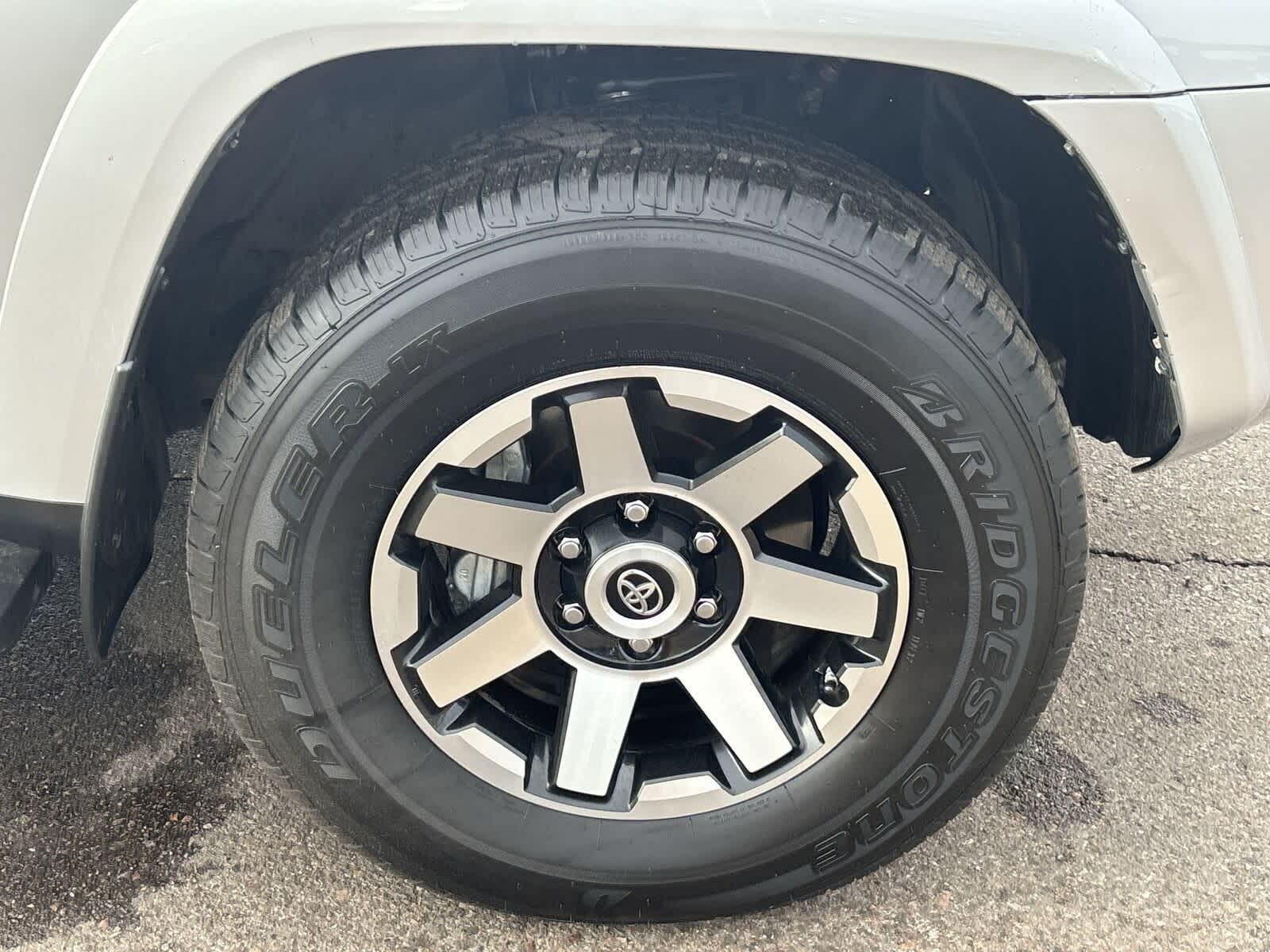 Thumbnail: 2021 Toyota 4Runner - 15