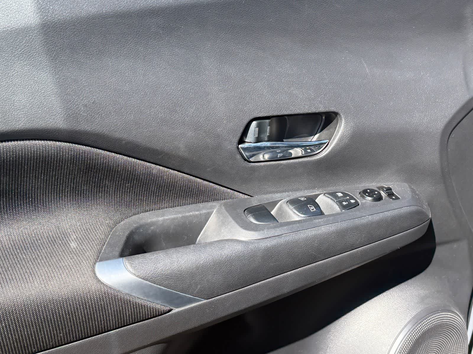 Thumbnail: 2021 Nissan Kicks - 18