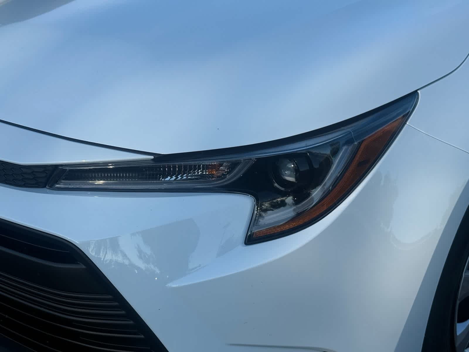 Thumbnail: 2025 Toyota Corolla - 8