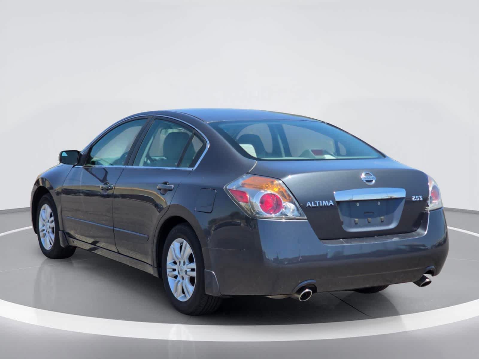 Thumbnail: 2012 Nissan Altima - 4