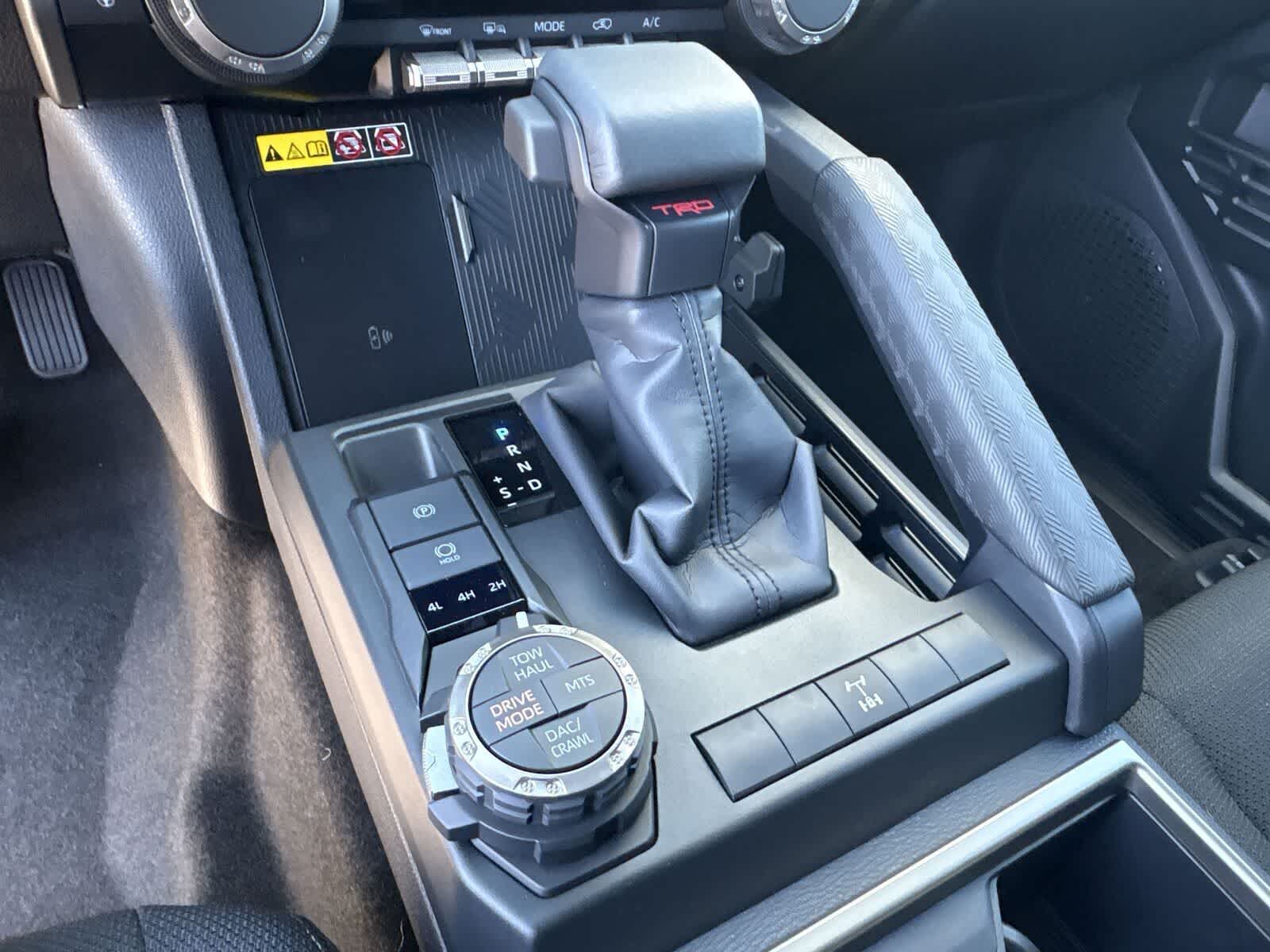 Thumbnail: 2025 Toyota 4Runner - 25