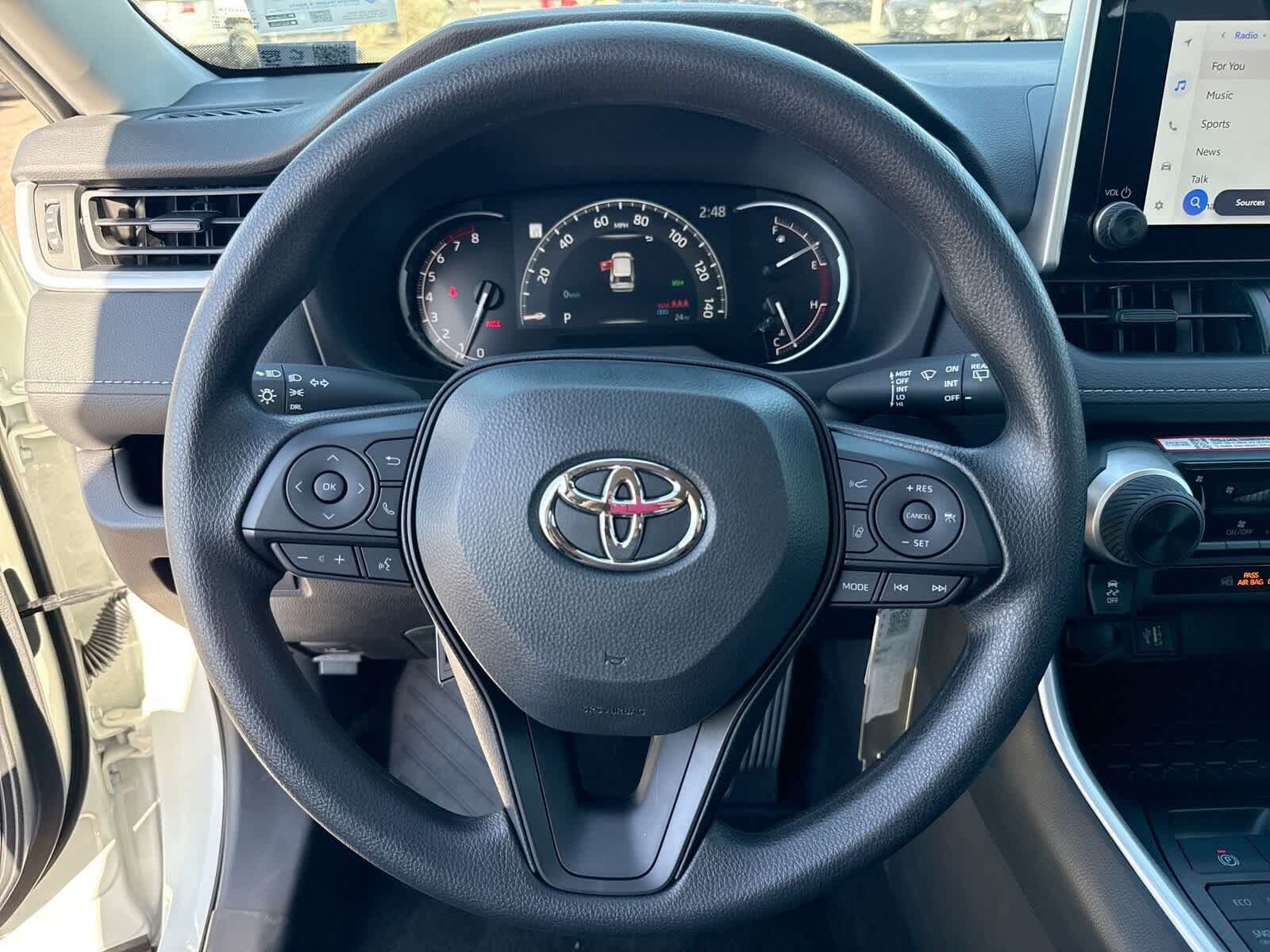 Thumbnail: 2025 Toyota RAV4 - 24