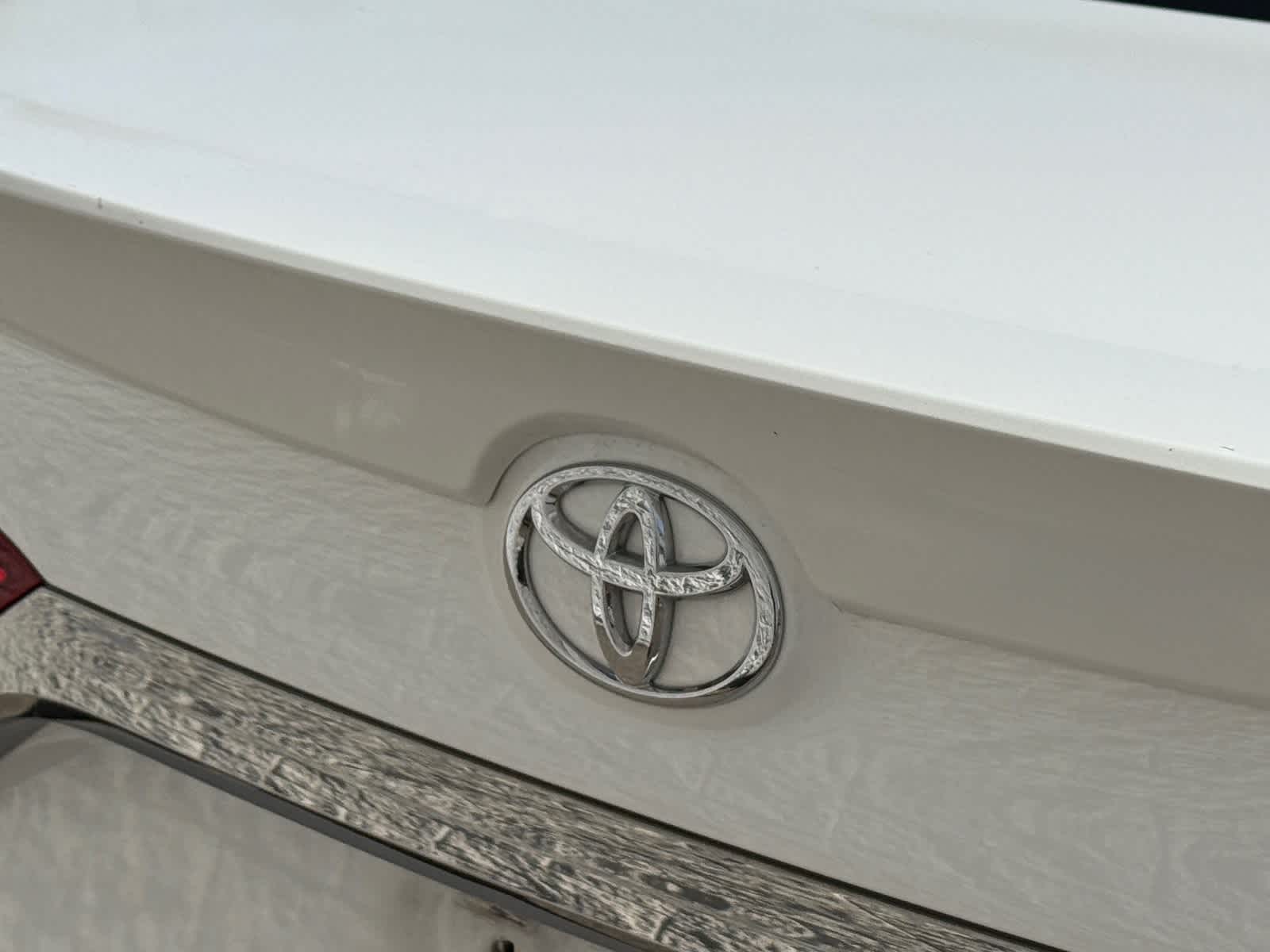 Thumbnail: 2017 Toyota Camry - 8