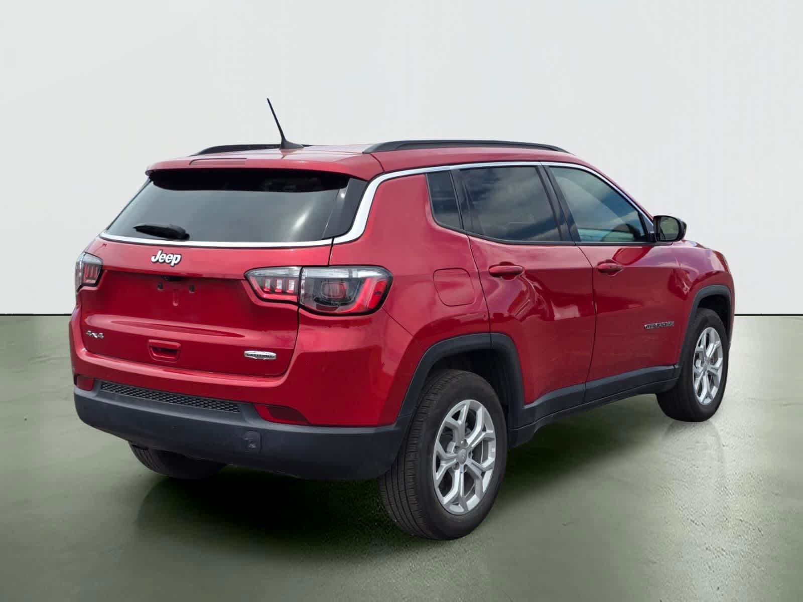 Thumbnail: 2024 Jeep Compass - 6
