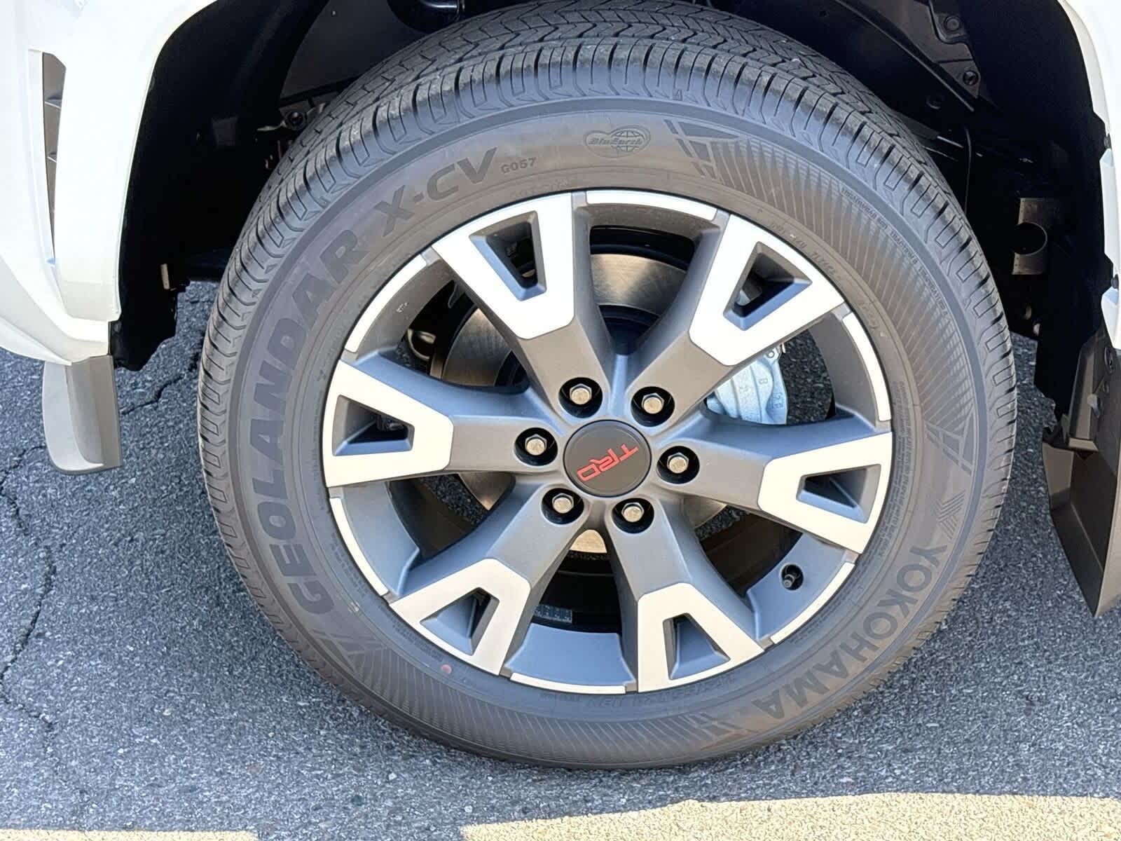 Thumbnail: 2025 Toyota 4Runner - 10