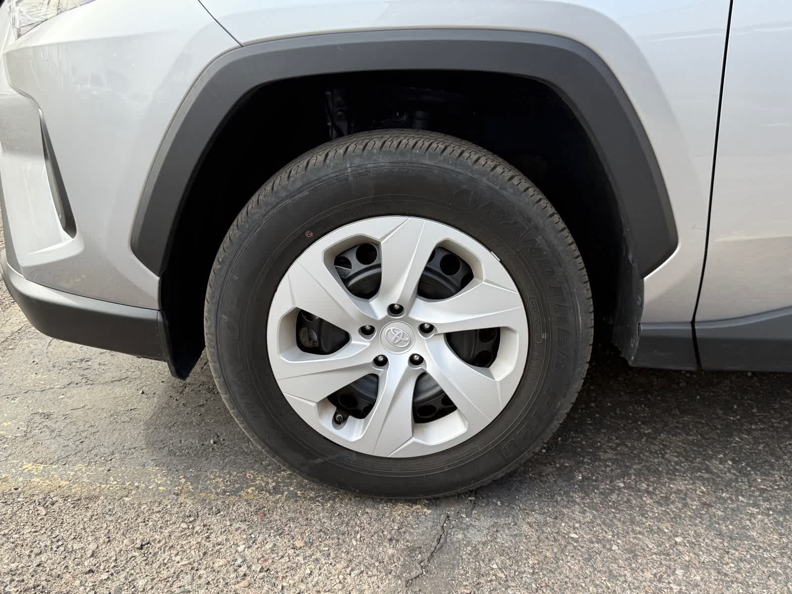 Thumbnail: 2025 Toyota RAV4 - 6