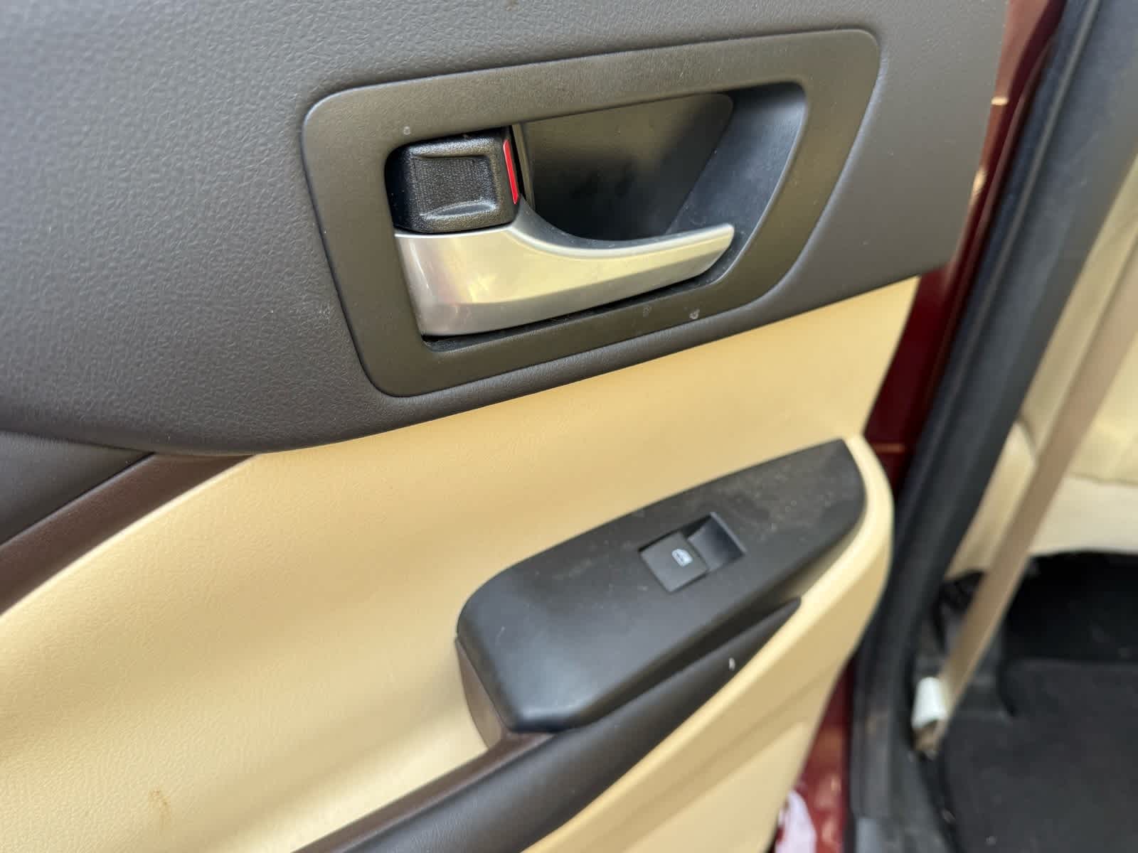 Thumbnail: 2016 Toyota Highlander - 8