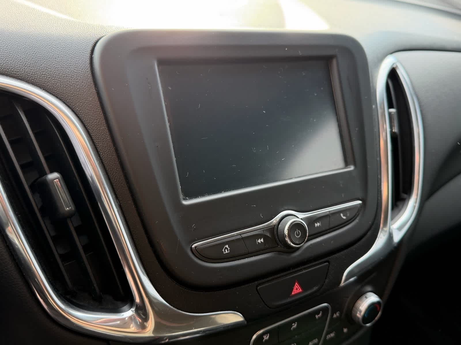 Thumbnail: 2018 Chevrolet Equinox - 8