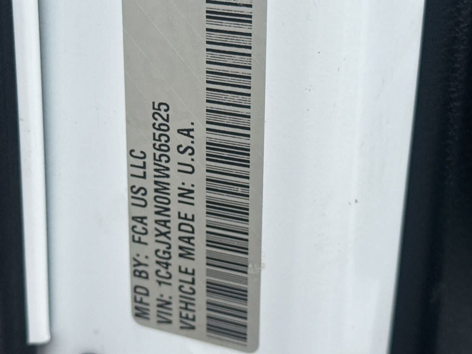 Thumbnail: 2021 Jeep Wrangler - 33